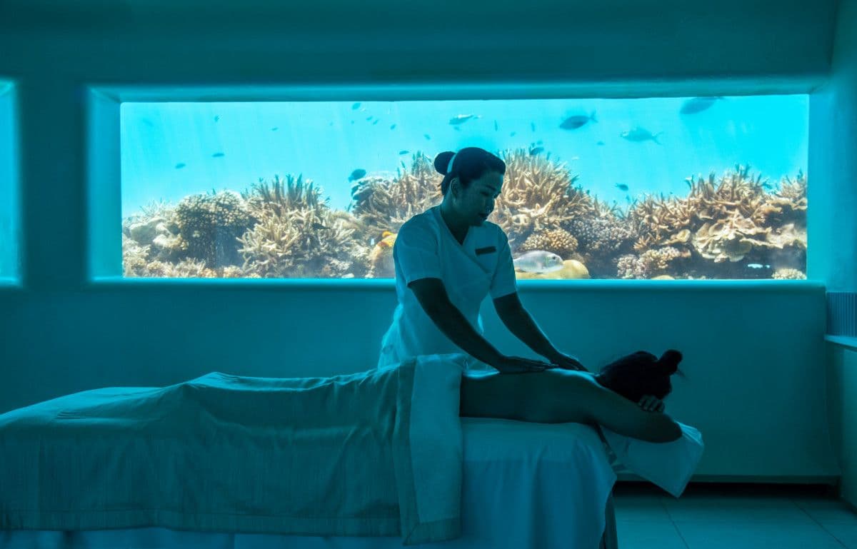 Underwater spa