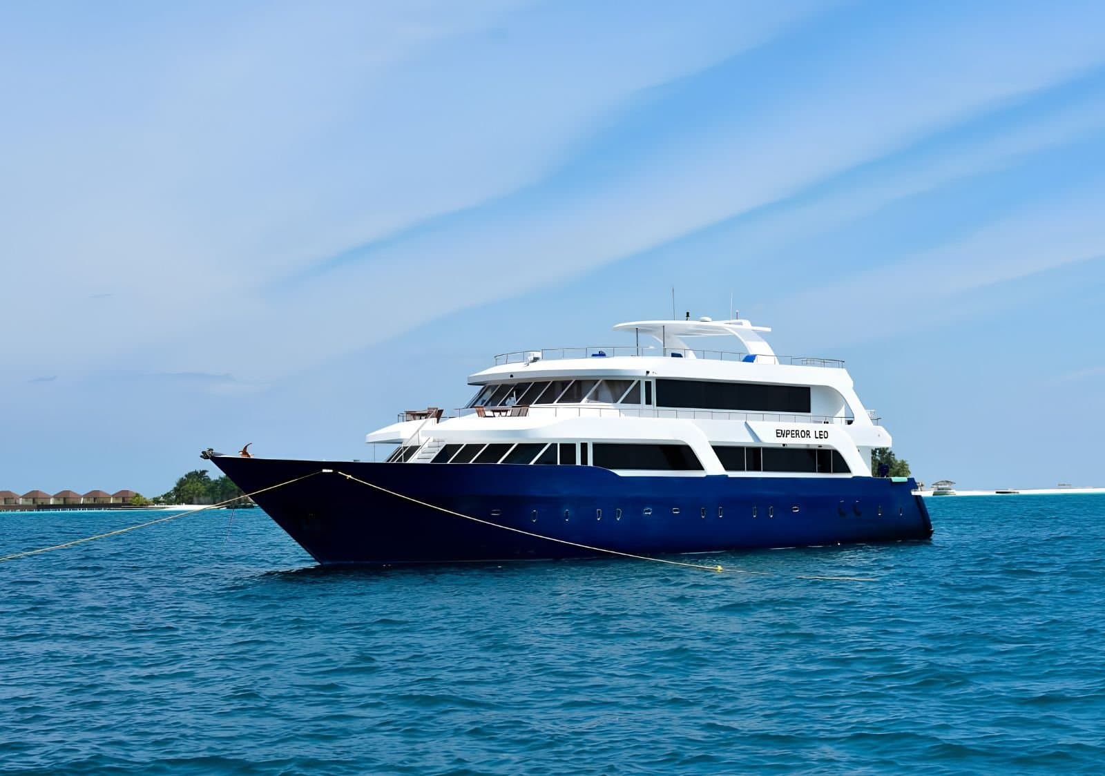 Emperor Leo liveaboard
