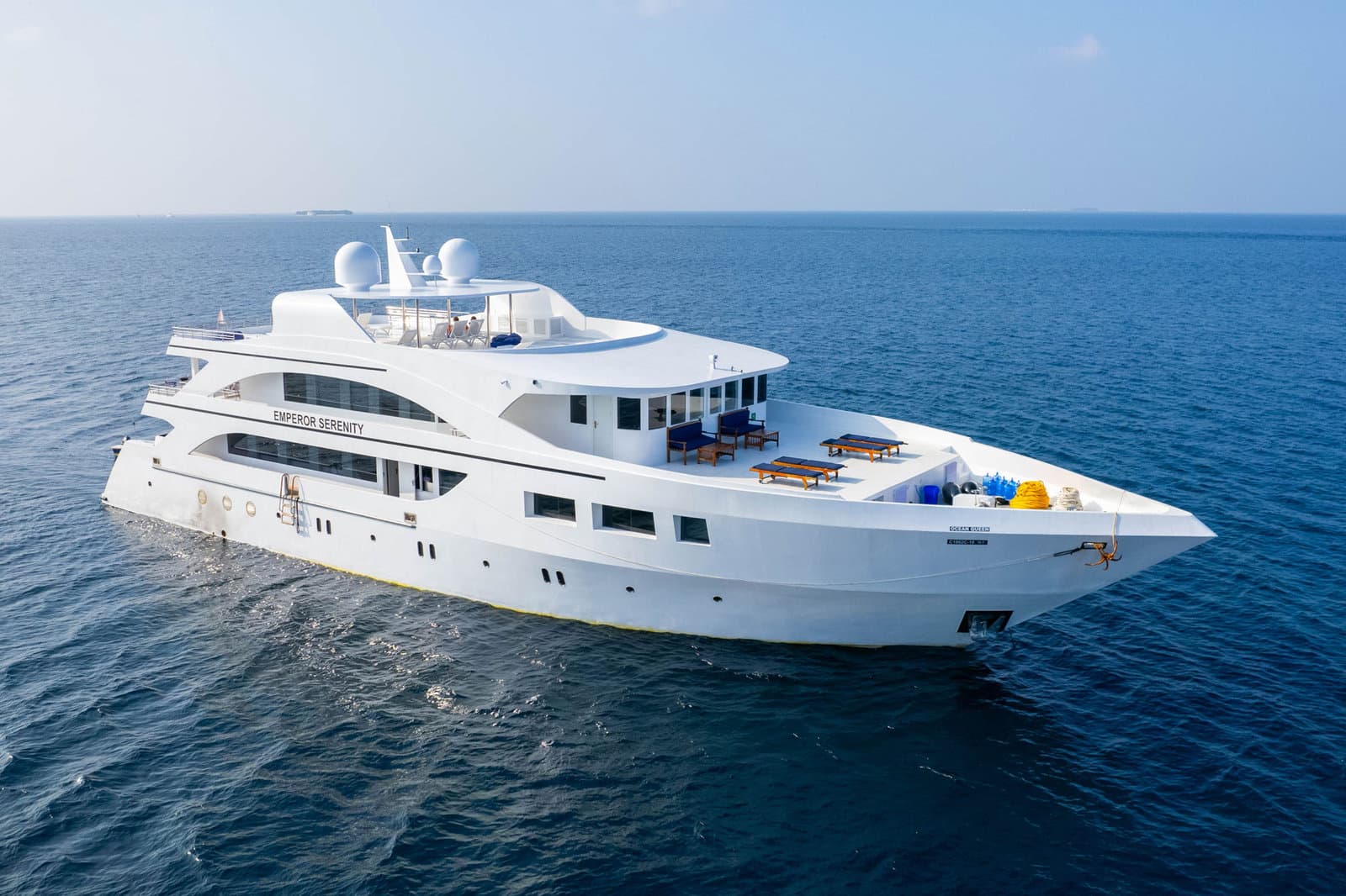 Emperor Serenity liveaboard