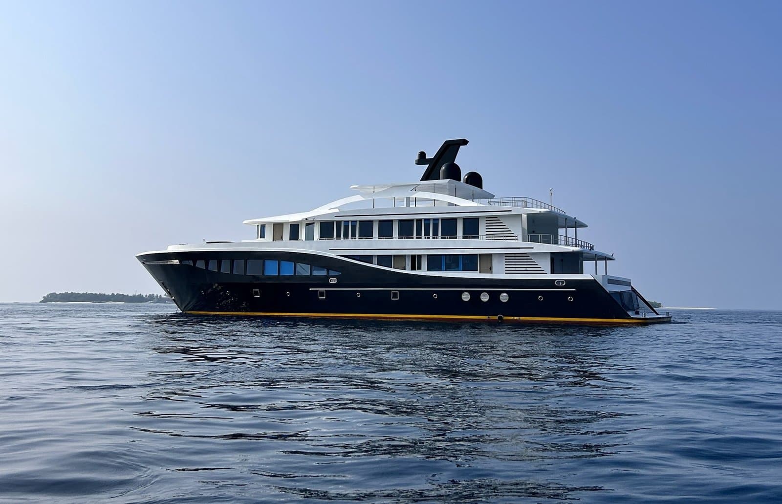 Emperor Explorer II liveaboard